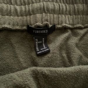 Forever 21 sweater crop top